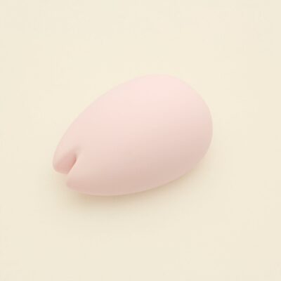 Iroha Sakura selymes, puha csikló izgató vibrátor külsőleg használható szexjáték